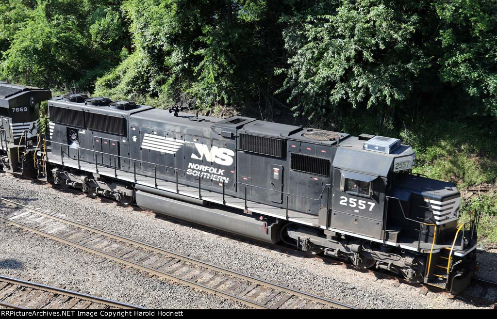 NS 2557